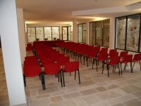 Realizzazione Arredo Sale Congressi e Teatro
